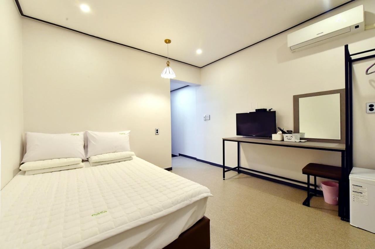 Casa Mini Hotel Kjongdzsu Kültér fotó