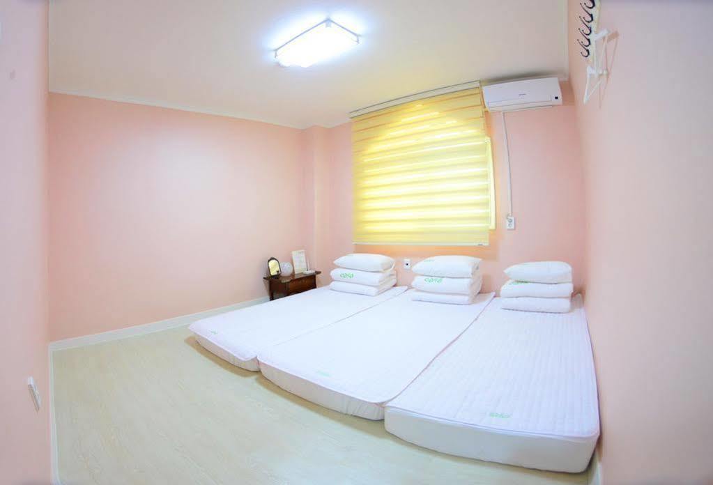 Casa Mini Hotel Kjongdzsu Kültér fotó