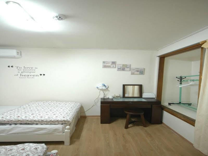 Casa Mini Hotel Kjongdzsu Kültér fotó
